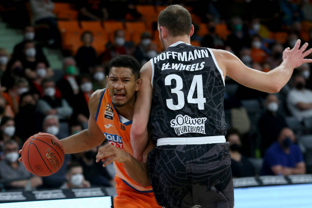 受采访时说 受采访时说